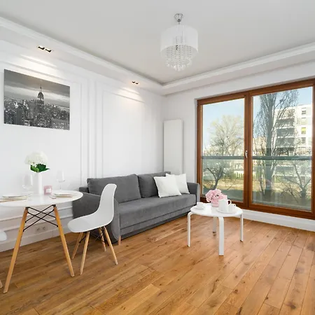 Urban Chic - Large & Stylish, Metro Nearby Grzybowska 85-220 Apartmán *