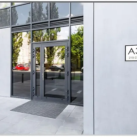 Urban Chic - Large & Stylish, Metro Nearby Grzybowska 85-220 Apartman Varsó