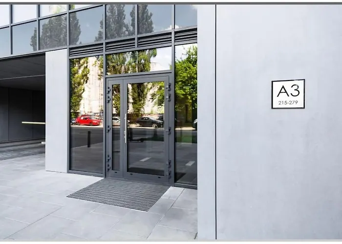 Urban Chic - Large & Stylish, Metro Nearby Grzybowska 85-220 아파트 바르샤바