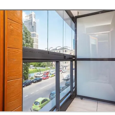 Διαμέρισμα Urban Chic - Large & Stylish, Metro Nearby Grzybowska 85-220 *